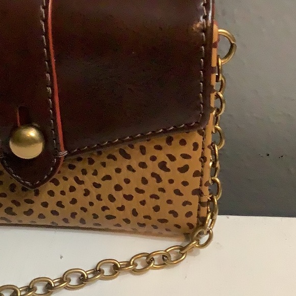 Fossil leopard small clutch. - Picture 2 of 4